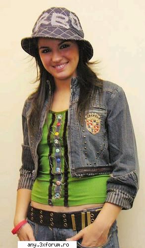 GALERIE DE POZE - anahi_dulce - MAITE